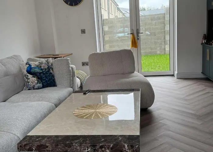 Cosy And Beautiful Vegetarians Only